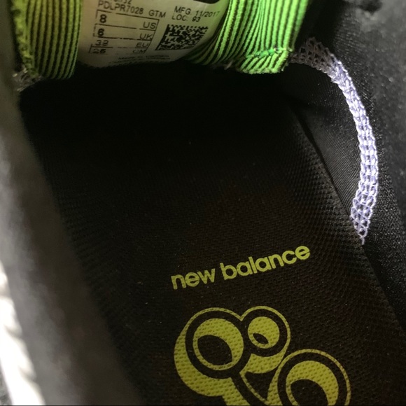 New Balance 890v6 Running Shoe White,Black,Blue. 8 - Picture 9 of 9